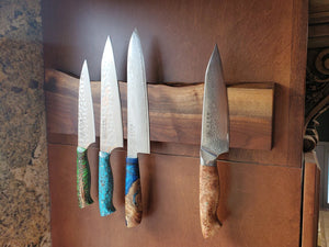 Rustic kitchen knife holder