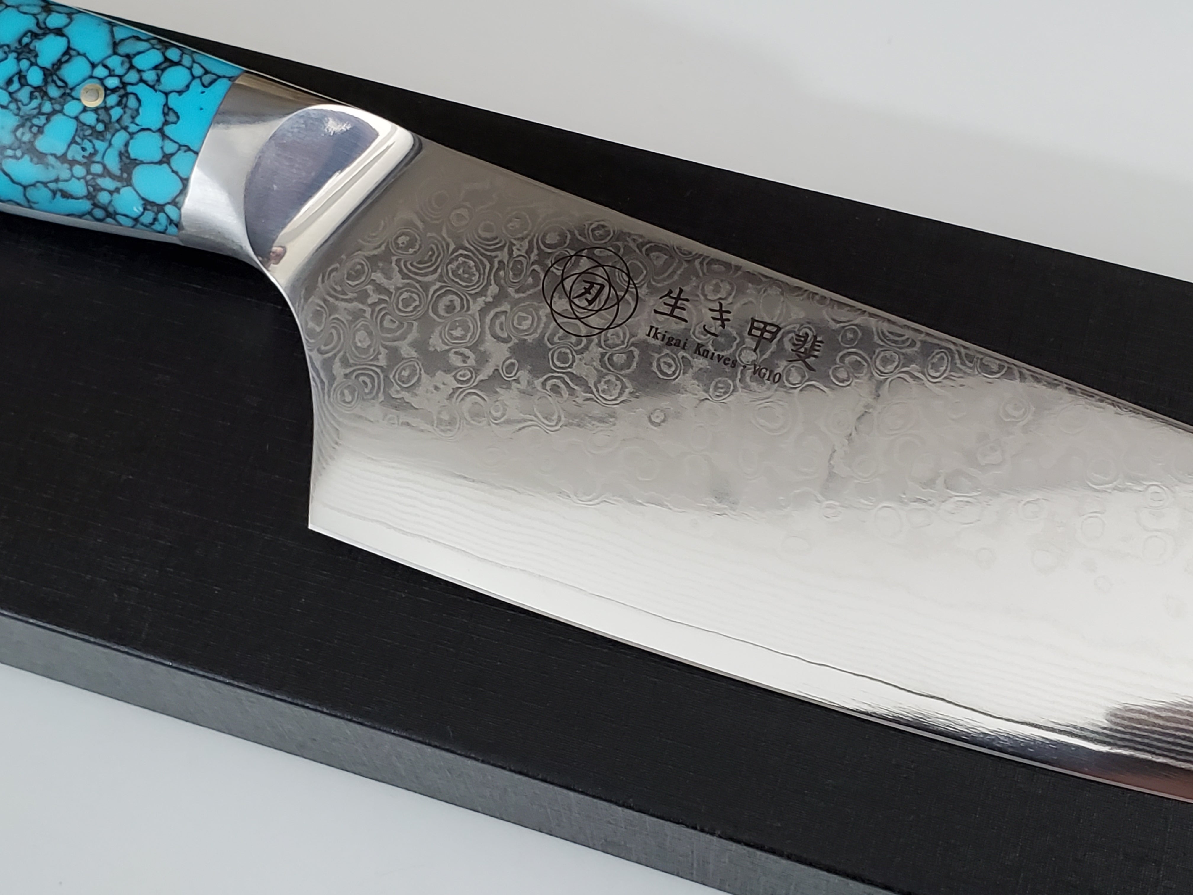  Custom Damascus chef knife Ikigai Knives VG10 2pc set Pinecone  and resin handle hand crafted resinart (Blue SIlver) : Handmade Products