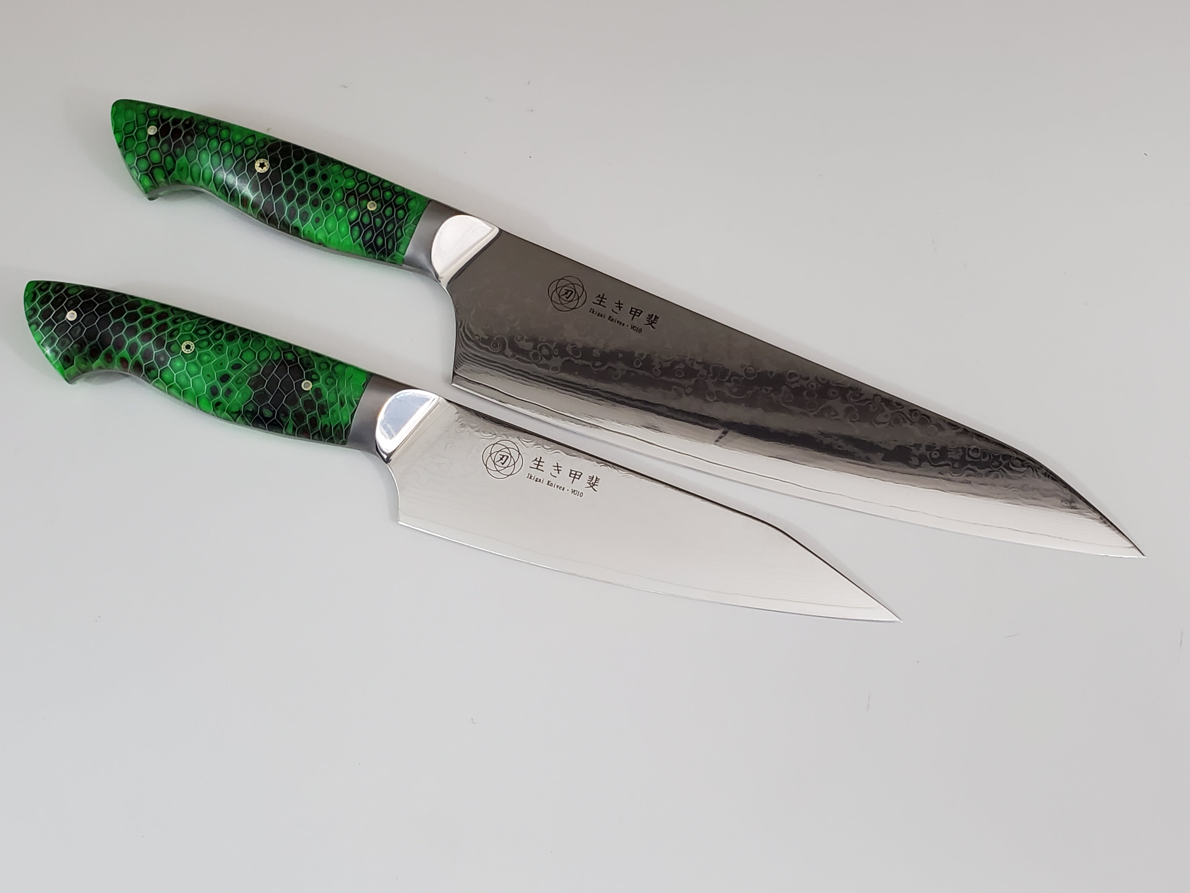 Custom VG10 Damascus Chef knife set turquoise pine cone resin